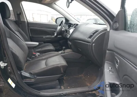 2019 Mitsubishi Outlander Sport 2.0 Se z USA, uszkodzony, nr VIN JA4AP4AU0KU002636